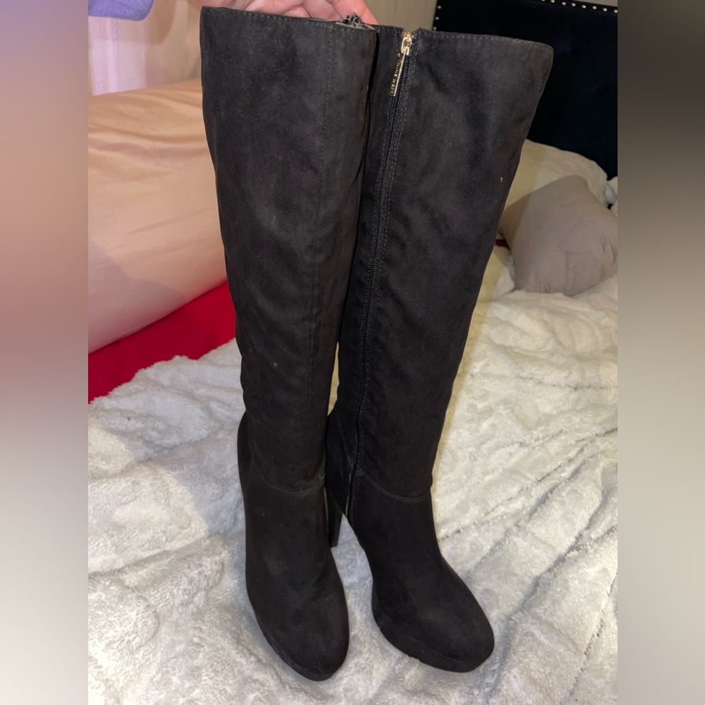 Nine West boots size 8.5